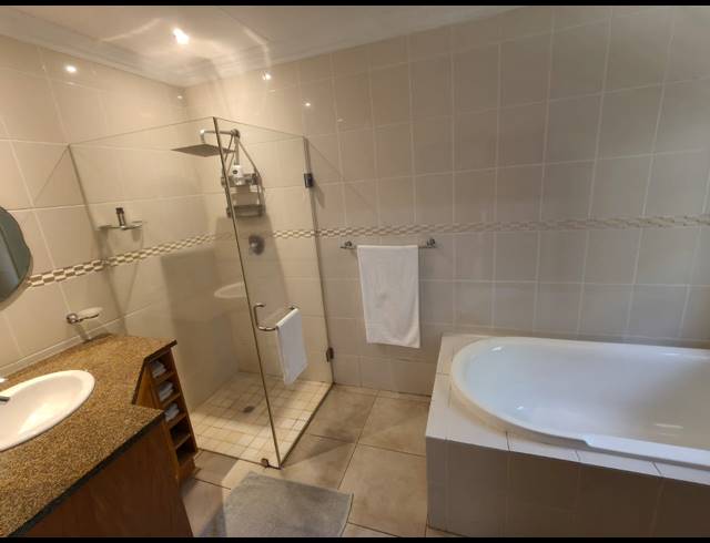 5 BEDROOM HOUSE FOR SALE IN CASHAN